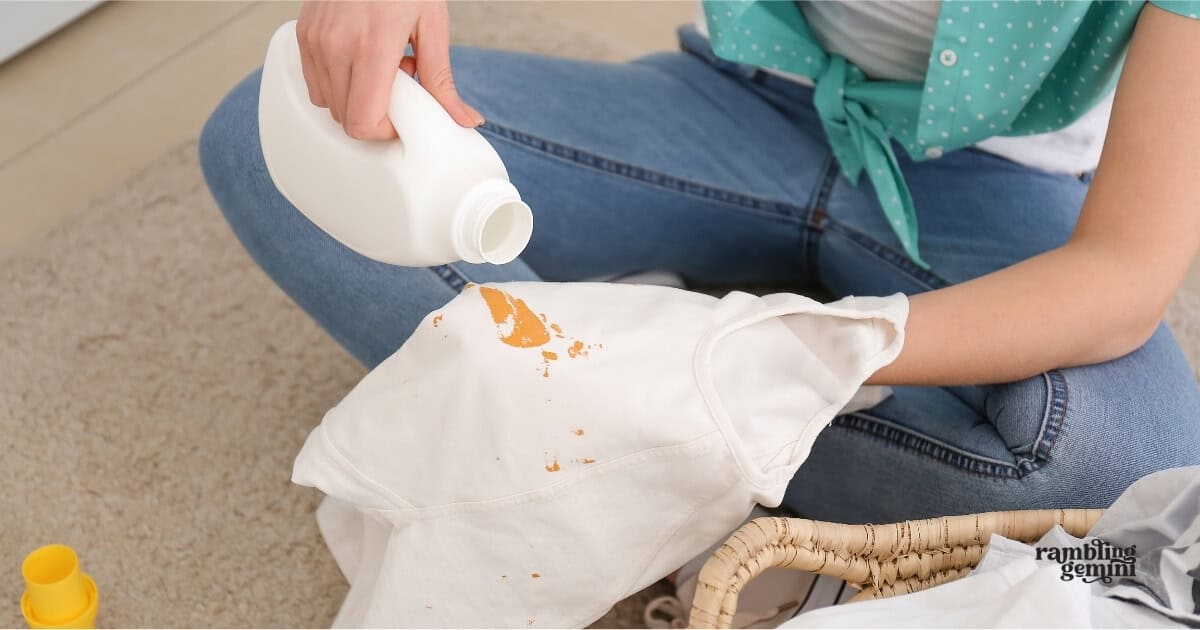 High-quality stain removal tips for fabric and clothing cleaning. Effective methods to tackle various stains on fabric.